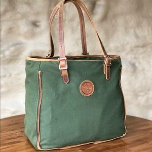 Antebellum Woman’s Tote Bag.